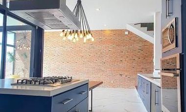 Exclusiva residencia Altozano Qro con vista espectacular, 3 recámaras y 3.5 baños