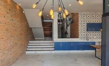 Exclusiva residencia Altozano Qro con vista espectacular, 3 recámaras y 3.5 baños