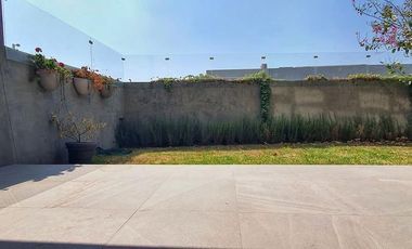 Exclusiva residencia Altozano Qro con vista espectacular, 3 recámaras y 3.5 baños