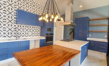 Exclusiva residencia Altozano Qro con vista espectacular, 3 recámaras y 3.5 baños