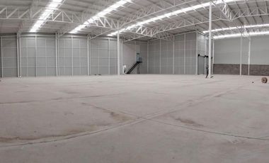 Renta 1513 M2 nave industrial Tekno, Ubicación a 500 m de la Planta Toyota