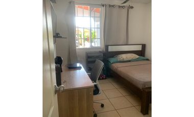 VENDO CASA EN BRISAS DEL GOLF