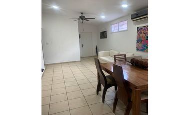 VENDO CASA EN BRISAS DEL GOLF