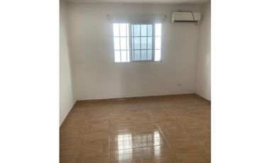 VENDO CASA EN BRISAS DEL GOLF