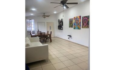 VENDO CASA EN BRISAS DEL GOLF