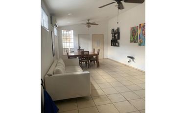 VENDO CASA EN BRISAS DEL GOLF