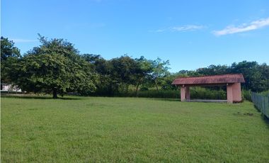 TERRENO / EL HIGO SAN CARLOS /1516M / GAZEBO DE CEMENTO
