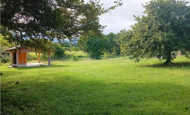 TERRENO / EL HIGO SAN CARLOS /1516M / GAZEBO DE CEMENTO