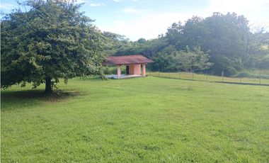 TERRENO / EL HIGO SAN CARLOS /1516M / GAZEBO DE CEMENTO