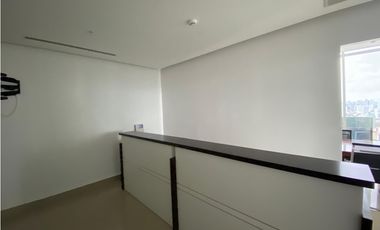 OFICINA / CALLE 50 / REVOLUTION F&F TOWER / 156M / 5 DIVISIONES