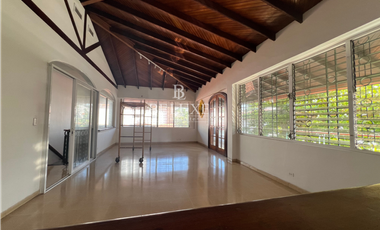 ALQUILO CASA COMERCIAL EN BELLA VISTA (7)