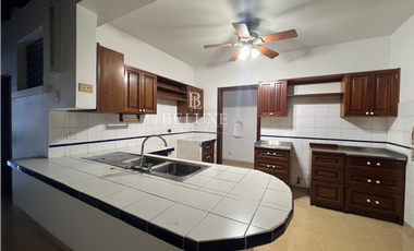 ALQUILO CASA COMERCIAL EN BELLA VISTA (7)