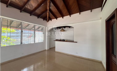 ALQUILO CASA COMERCIAL EN BELLA VISTA (7)