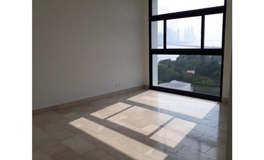 VENTA DE APARTAMENTO VISTA AL MAR EN PH LA CALETA 275M2 JP