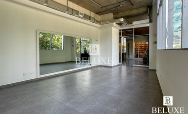 ALQUILER DE LOCAL COMERCIAL EN PLAZA SUNSET STRIP, VIA ISRAEL (P)(12)