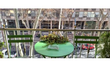 Inmejorable ubicación - Piso céntrico, luminoso y funcional