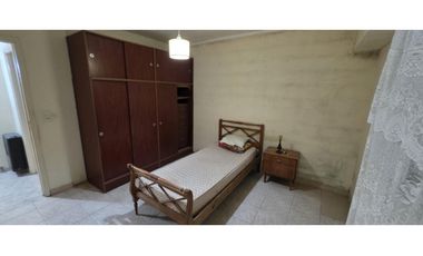 Casa de 3 ambientes con garage en excelente ubicación