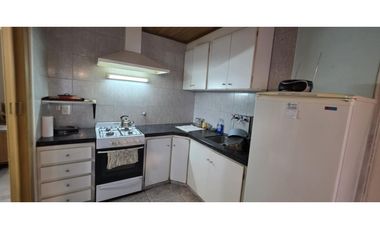 Casa de 3 ambientes con garage en excelente ubicación