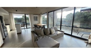 Vendo 4 ambientes, moderno con terraza y cochera propia