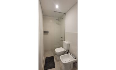 Vendo 4 ambientes, moderno con terraza y cochera propia