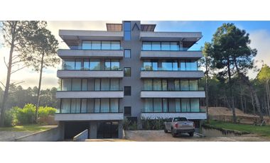 Vendo 4 ambientes, moderno con terraza y cochera propia