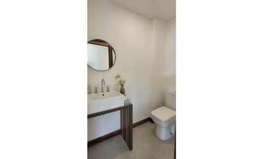 Vendo 4 ambientes, moderno con terraza y cochera propia