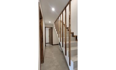 Vendo 4 ambientes, moderno con terraza y cochera propia