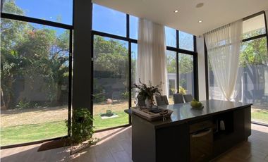 CASA EN VENTA EN ALTOS DE PRADOMAR