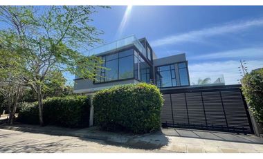 CASA EN VENTA EN ALTOS DE PRADOMAR