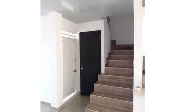 SE VENDE HERMOSA CASA EN URBANIZACION EL NOGAL