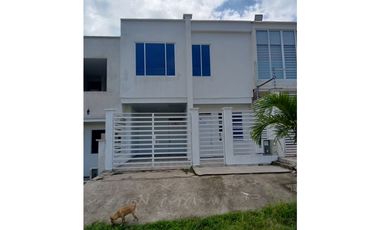 SE VENDE HERMOSA CASA EN URBANIZACION EL NOGAL