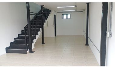 Local Comercial Primer Primer Piso Centro Comercial Manila