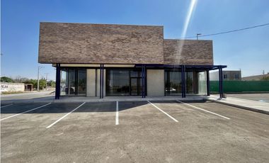 Locales en Plaza Paseo Acacia. Zona en crecimiento  en Juárez Chih.