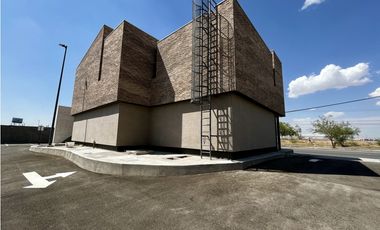 Locales en Plaza Paseo Acacia. Zona en crecimiento  en Juárez Chih.