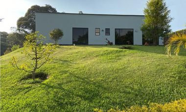 CASA EN PARCELACIÓN VA SAN ANTONIO - LA CEJA