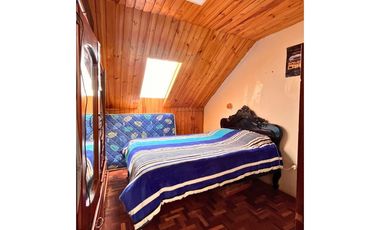 Venta de Casa, Cuenca, Baños 218m²
