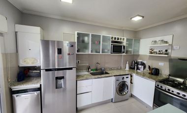 VENDO PISO EN ZONA PARQUE 3 DORMITORIOS, 3 BAÃOS, COCHERA U$S 270.000.