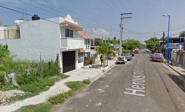 Casa en Venta en Prolongación Hidalgo, a 10 min del Malecón de Veracruz.