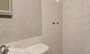 Se vende bodega en Jardines del Bosque