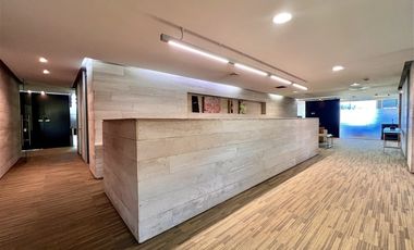 Oficina en Arriendo en Av. Santa María - Carolina Rabat
