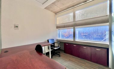 Oficina en Arriendo en Av. Santa María - Carolina Rabat