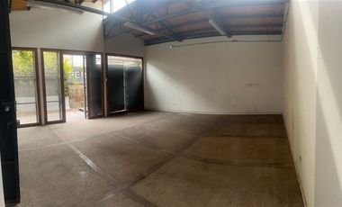 Oficina en Arriendo en Simón Bolívar/Av. Ossa