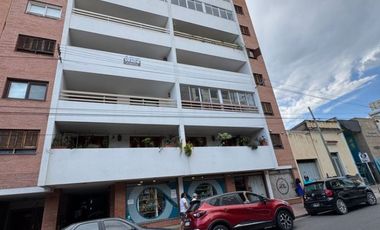 SE ALQUILA DEPARTAMENTO DE 3 HABITACIONES Y COCHERA - DR. ADOLFO GUEMES ESQ SANTIAGO DEL ESTERO