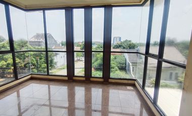 Rumah Modern 2 Lantai Siap Huni Dekat Area Perkantoran