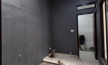 Di Jual Rumah 2Lt Villa melati mas Brand New