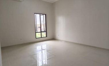 Di Jual Rumah 2Lt Villa melati mas Brand New