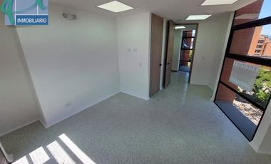 Oficina-Consultorio en Arriendo Ubicado en Medellín Codigo 2771