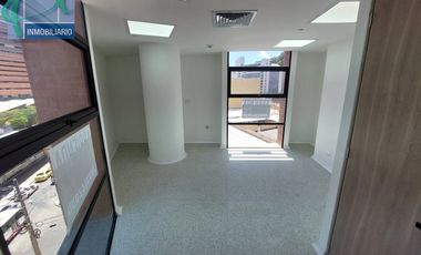 Oficina-Consultorio en Arriendo Ubicado en Medellín Codigo 2771