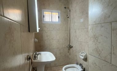 Duplex en alquiler en Moron Sur