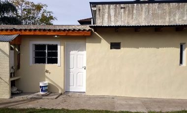 Casa PH en alquiler en Barrio Luna